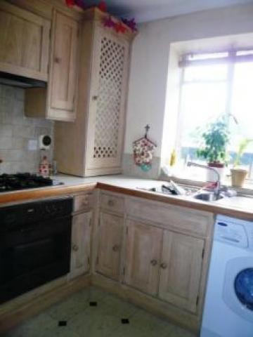 			1 Bedroom, 1 bath, 1 reception Flat			 Mapesbury Road, BRONDESBURY